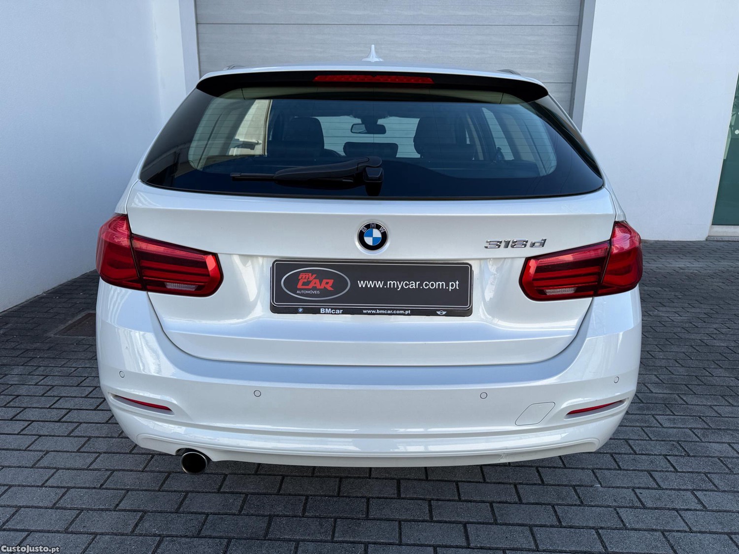 BMW 318 d Advantage Automática - 15 — photo 4