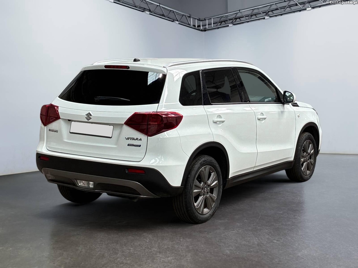 Suzuki Vitara 1.4 Boosterjet Hybrid PrivilÃ¨ge - 24 — photo 2