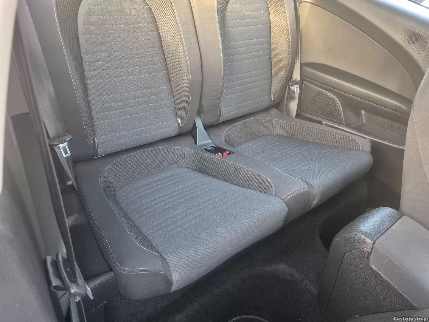 Volkswagen Scirocco 1.4 tsi sport — fotografia 4