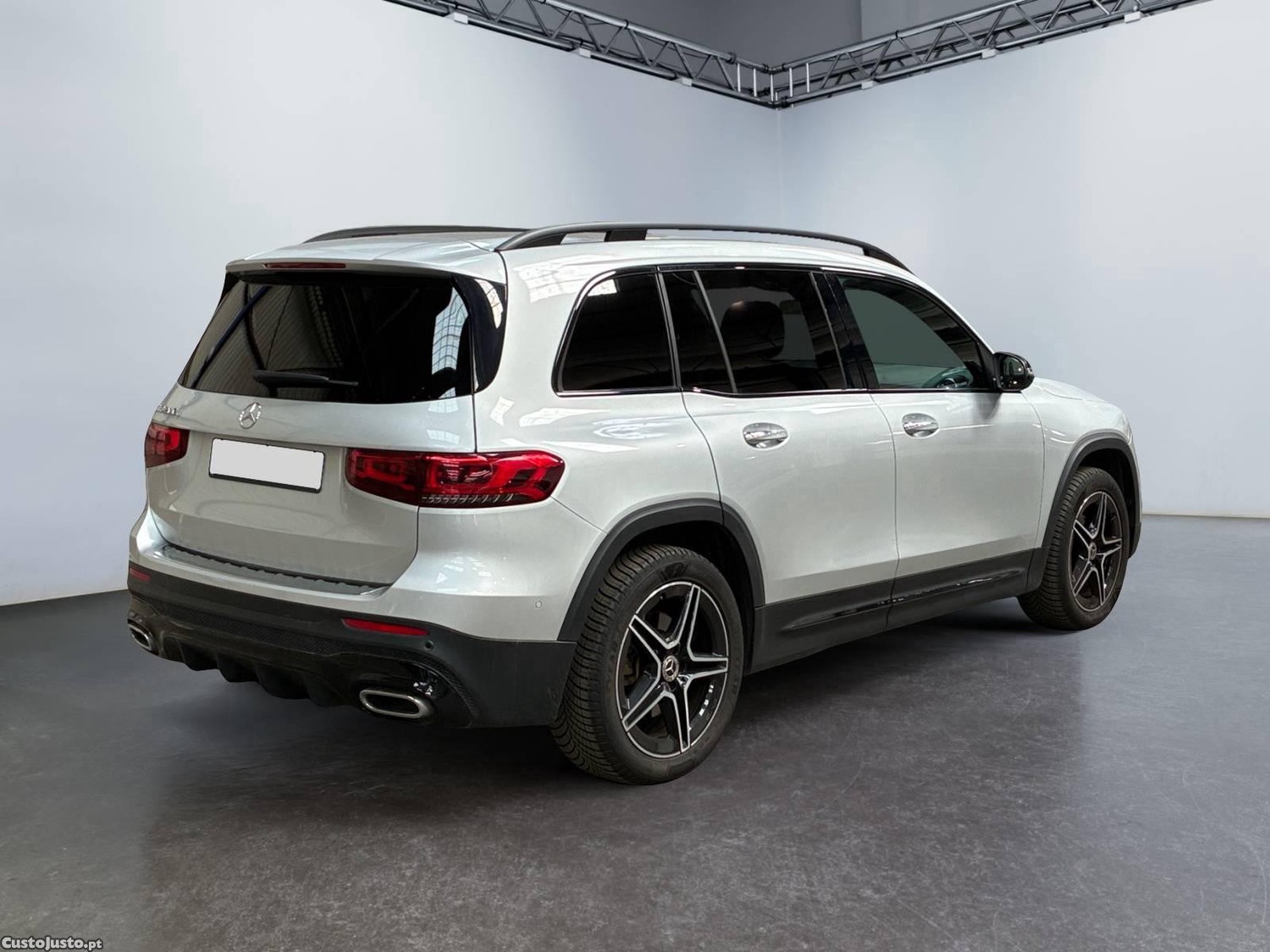 Mercedes-Benz GLB 200 d AMG Line - 23 — photo 2