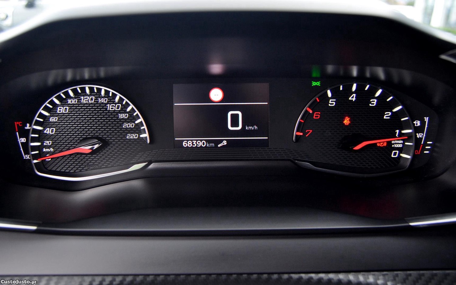 Peugeot 2008 1.2 Allure — fotografia 6