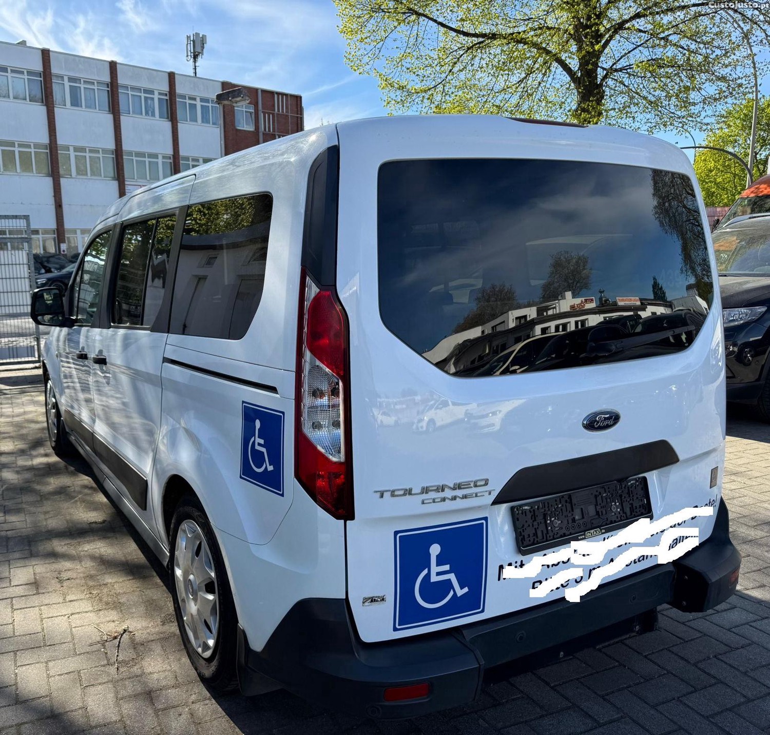 Ford Tourneo 1.5 Mobilidade Reduzida IVA dedutível — fotografia 17