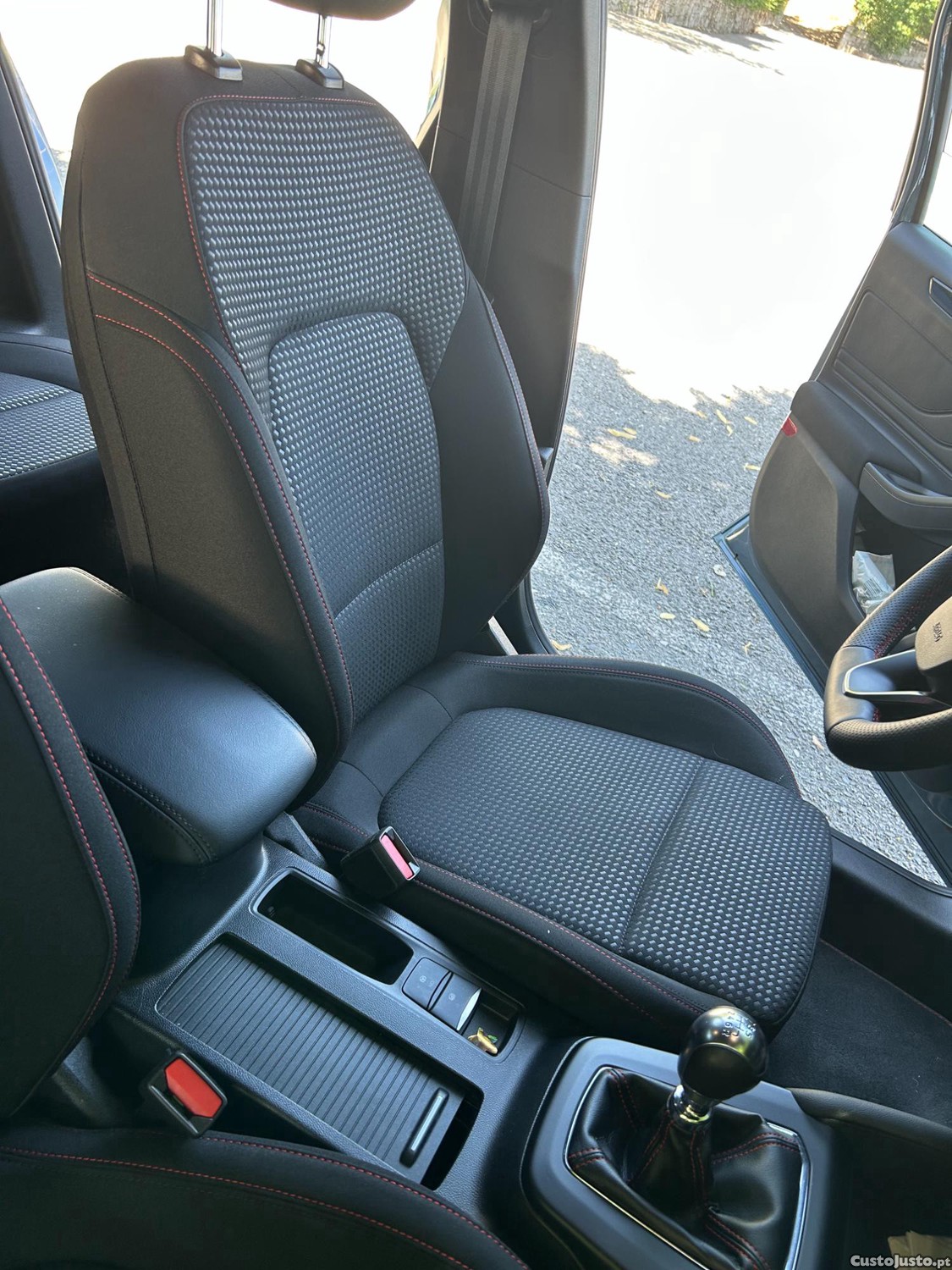 Ford Focus ST LINE X — fotografia 2
