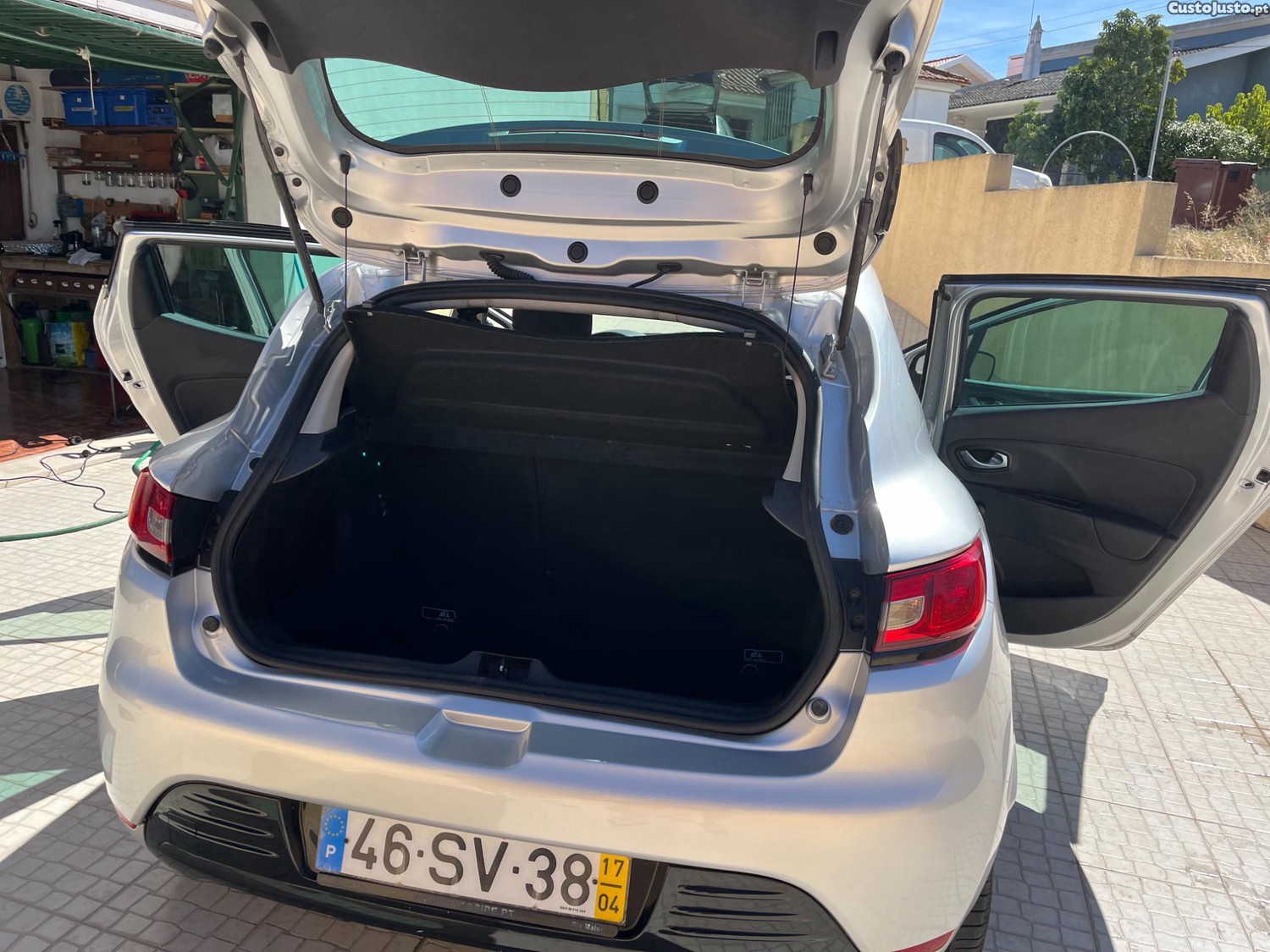 Renault Clio IV 0.9 TCe Limited — photo 4