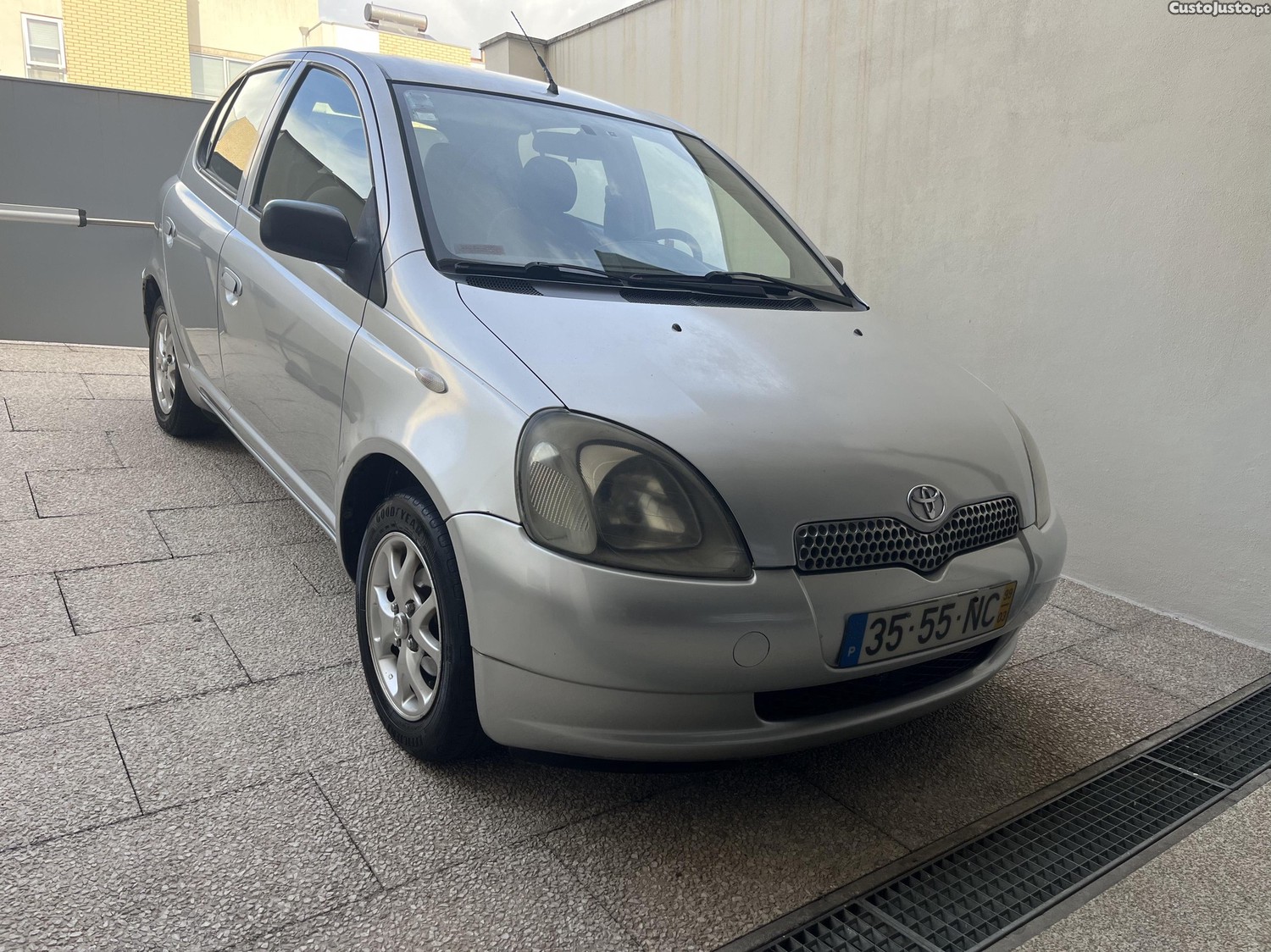 Toyota Yaris Yaris 1.0 Vvt-I - Nacional - Único Dono  - 99 foto 2