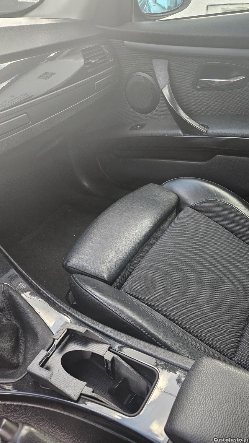BMW 320 320 D coupe — photo 3