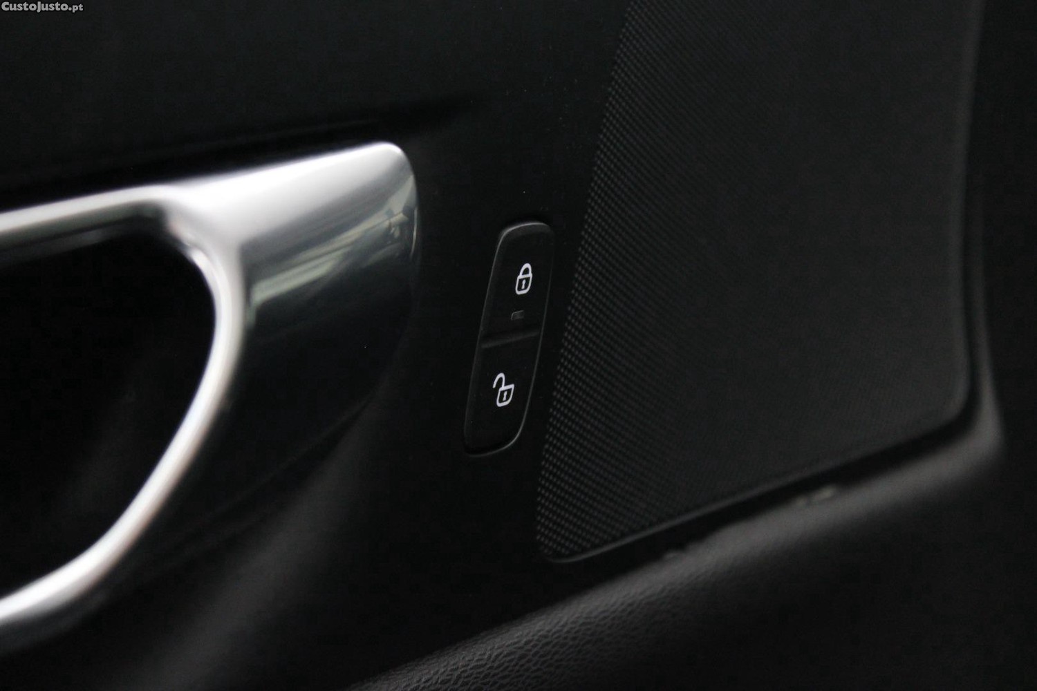 Volvo V60 2.0 D3 GEARTRONIC — fotografia 16