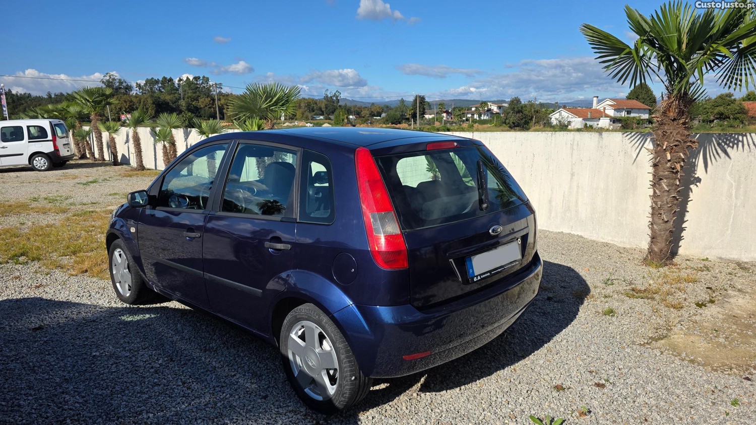 Ford Fiesta 1.25 Duratec 75cv — photo 2