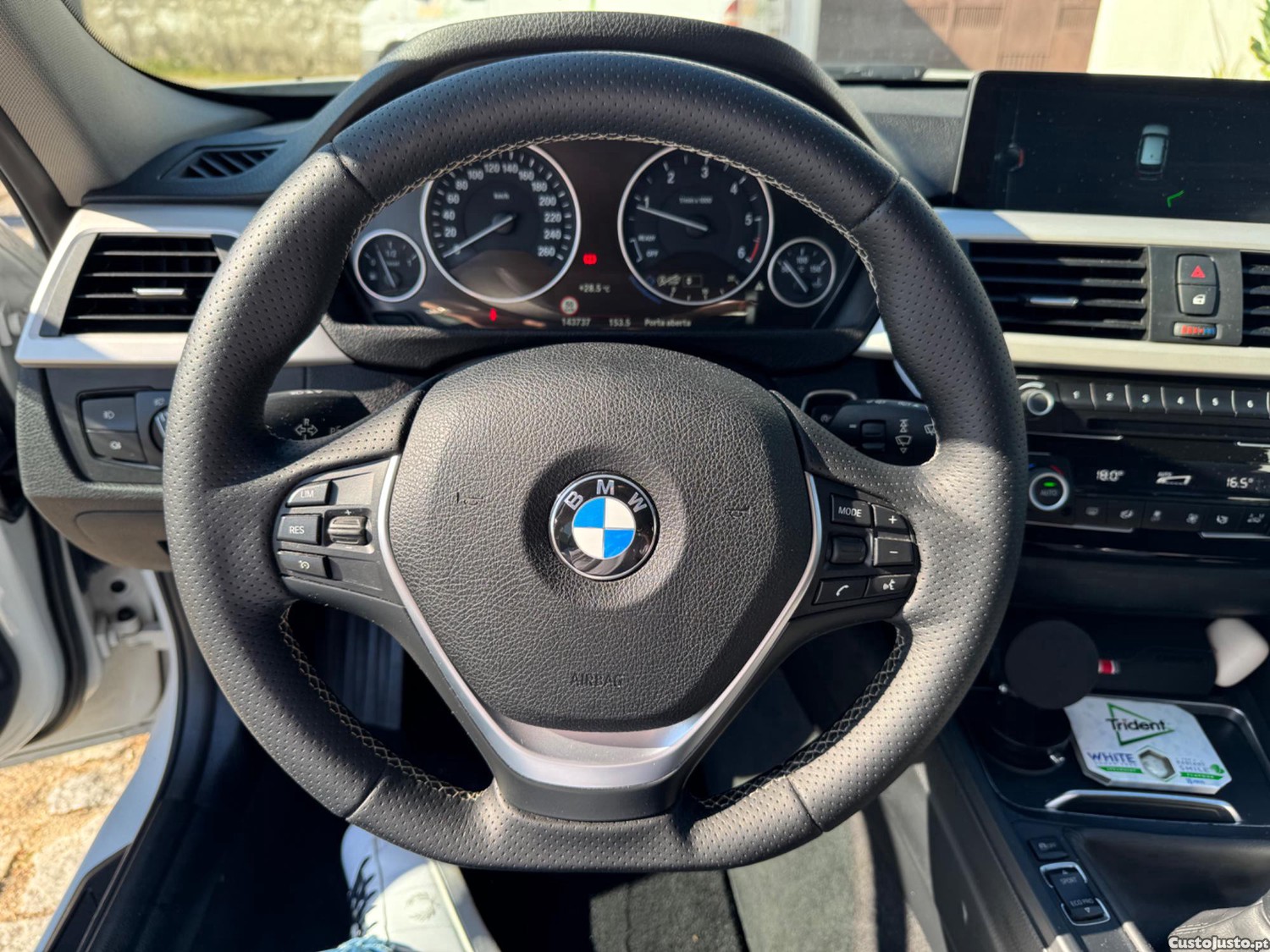 BMW 318 2.0d Line Sport - 17 — photo 4