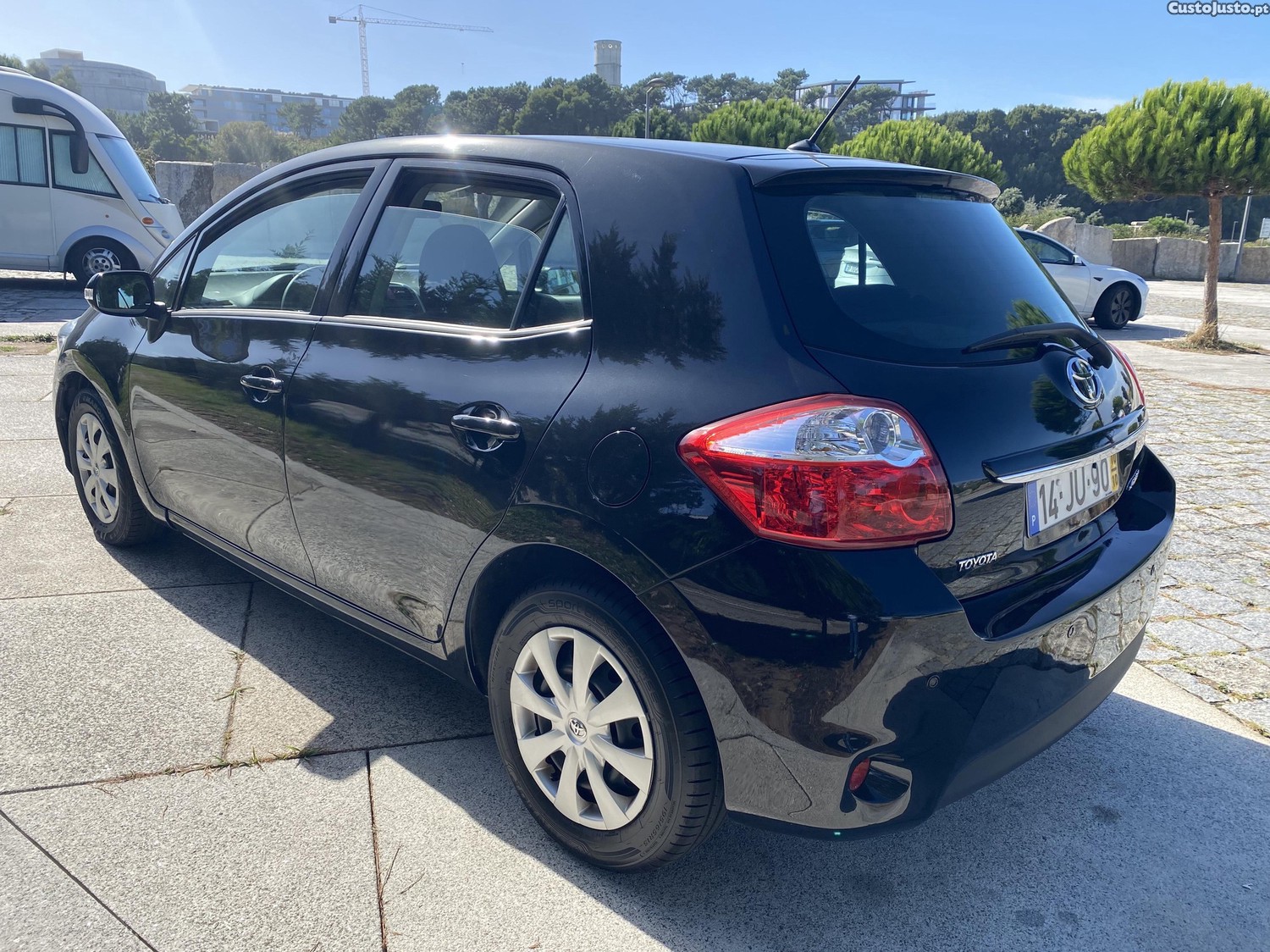 Toyota Auris Active 1.4 D4D - 10 foto 4