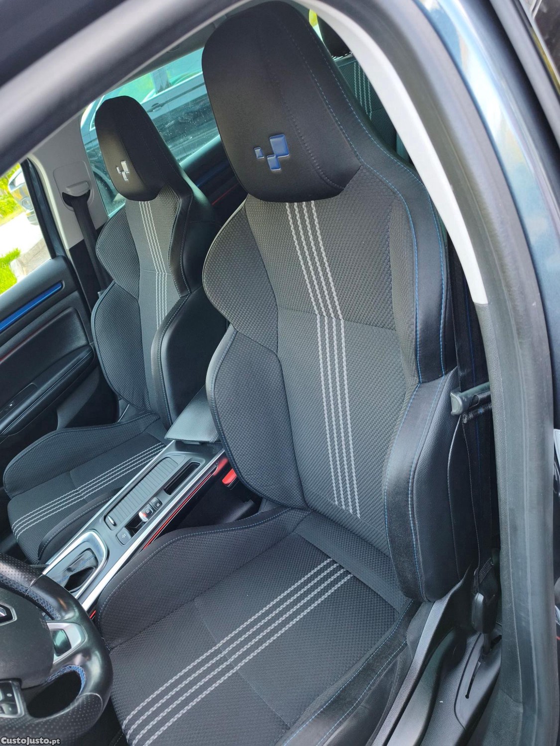Renault Mégane SPORT TOURER 1.5Dci — fotografia 6