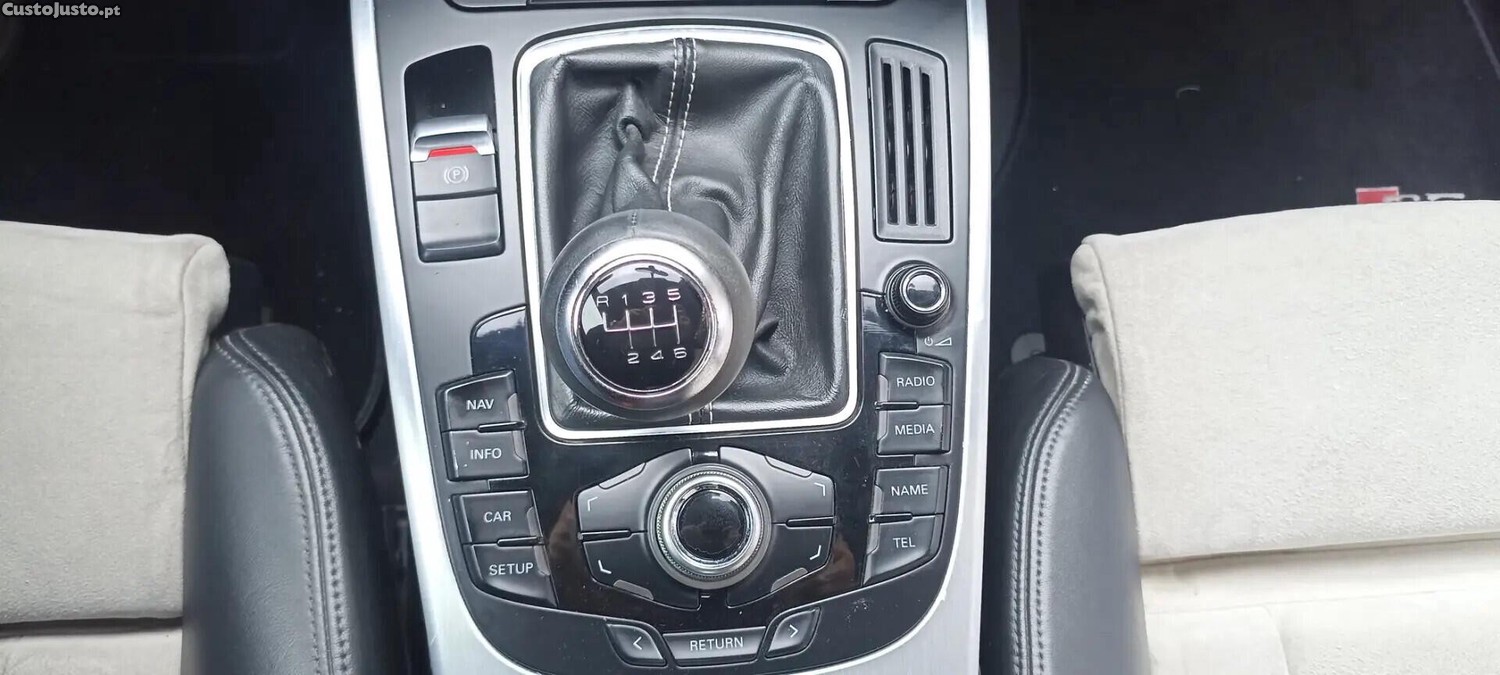 Audi S5 4.2 V8 TFSI QUATTRO — fotografia 2
