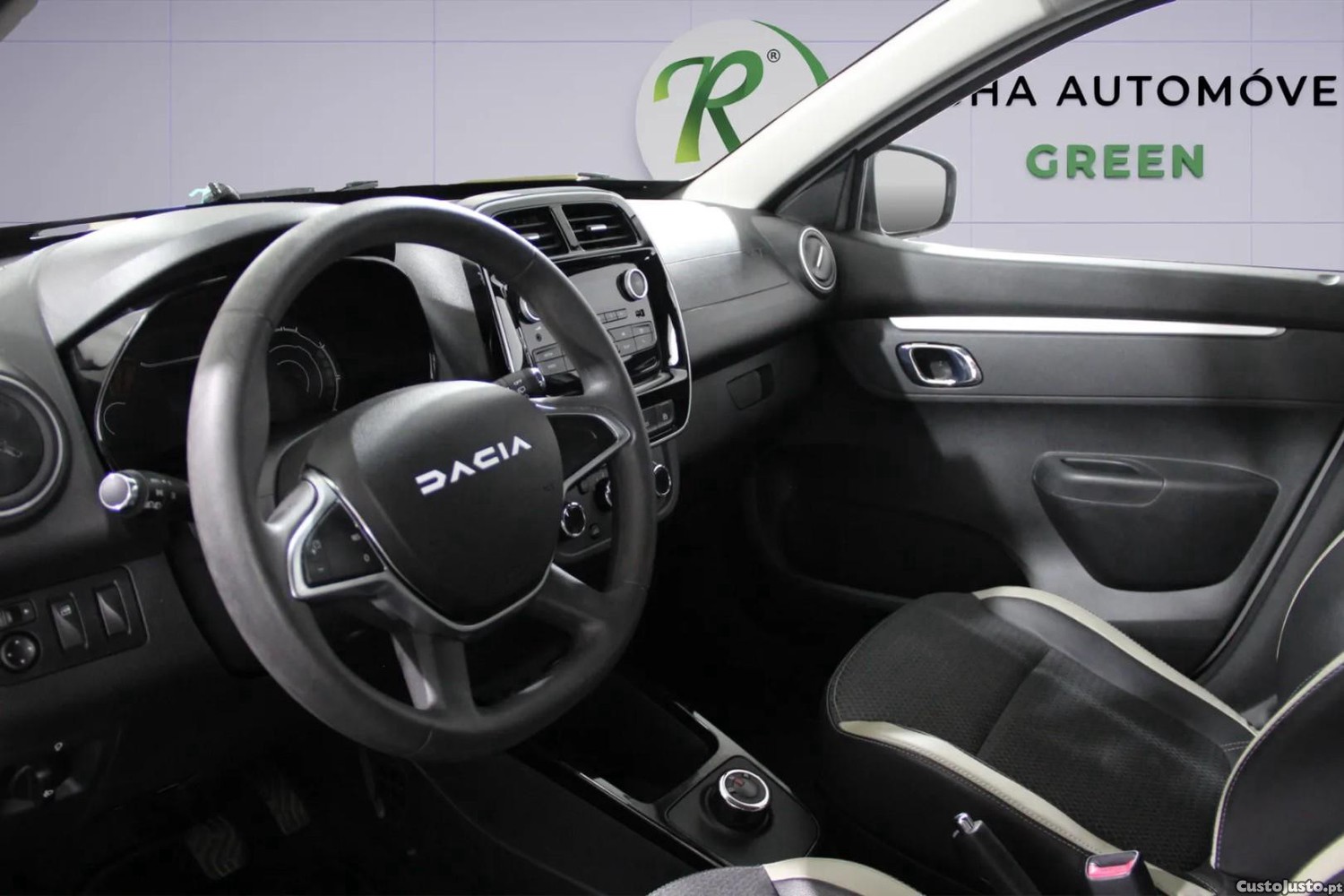 Dacia Spring Electric 45 Essential — fotografia 9