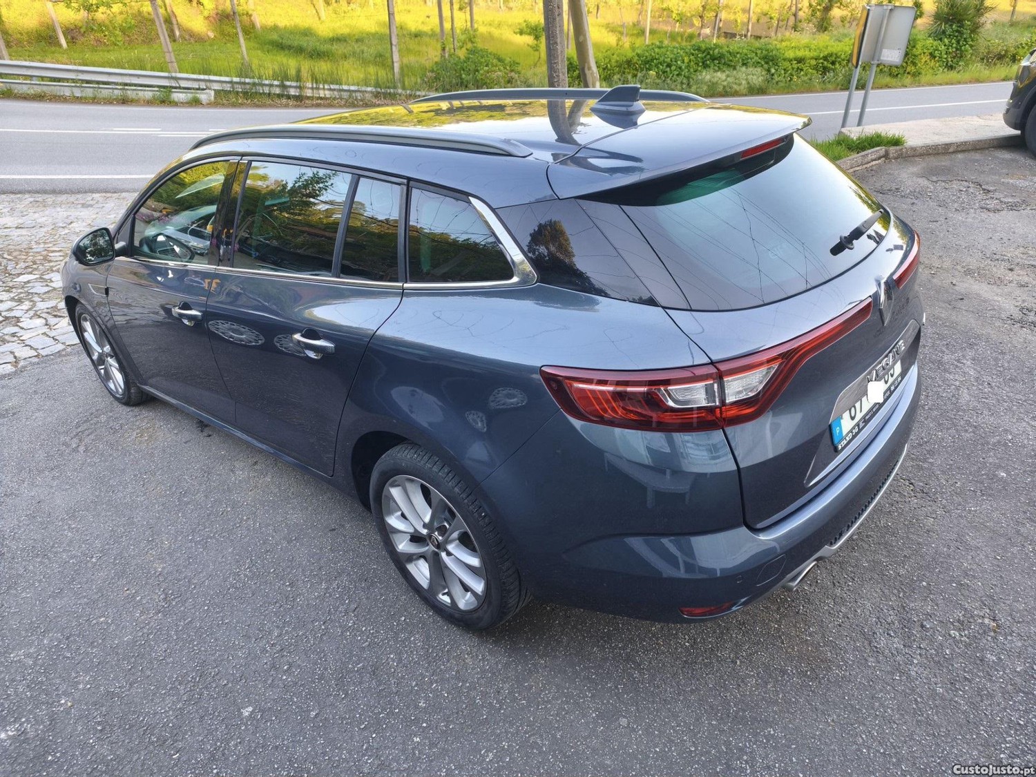 Renault Mégane SPORT TOURER 1.5Dci — fotografia 9