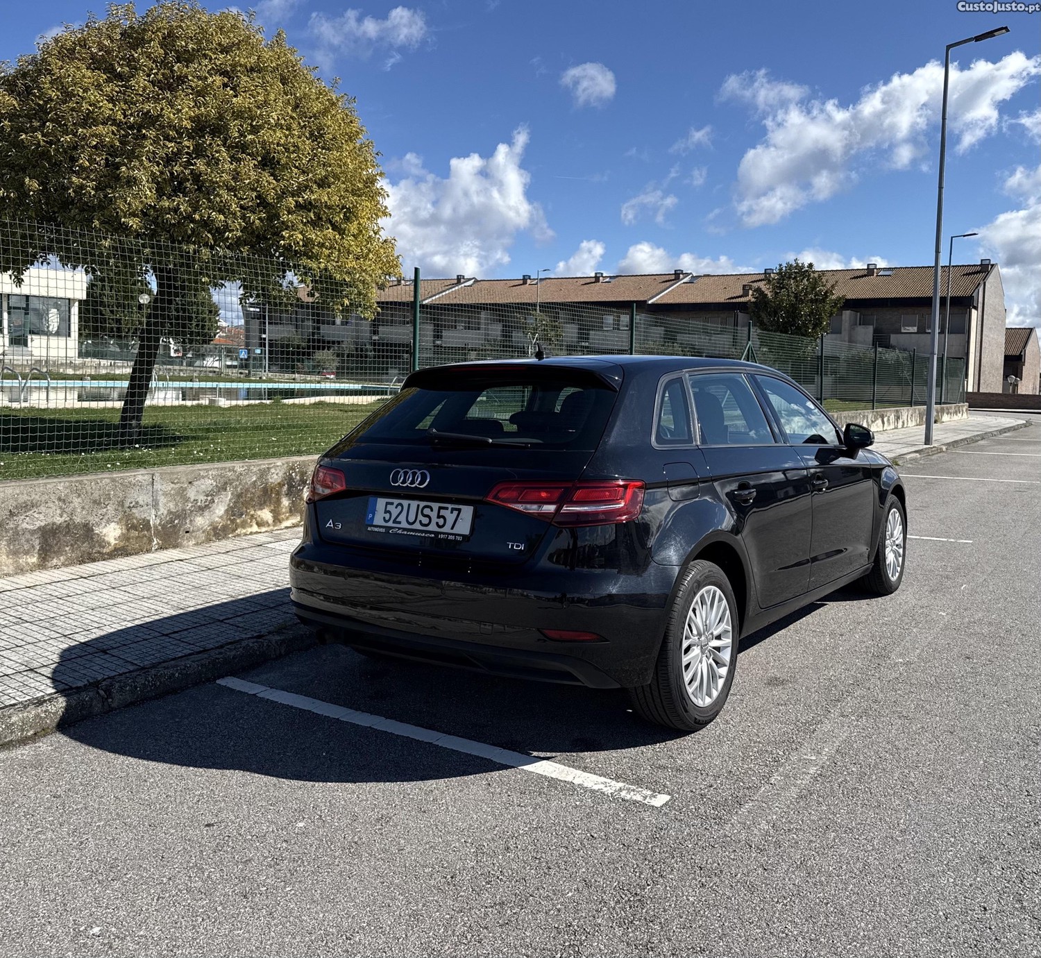 Audi A3 Sportback 30 TDI Design — fotografia 6