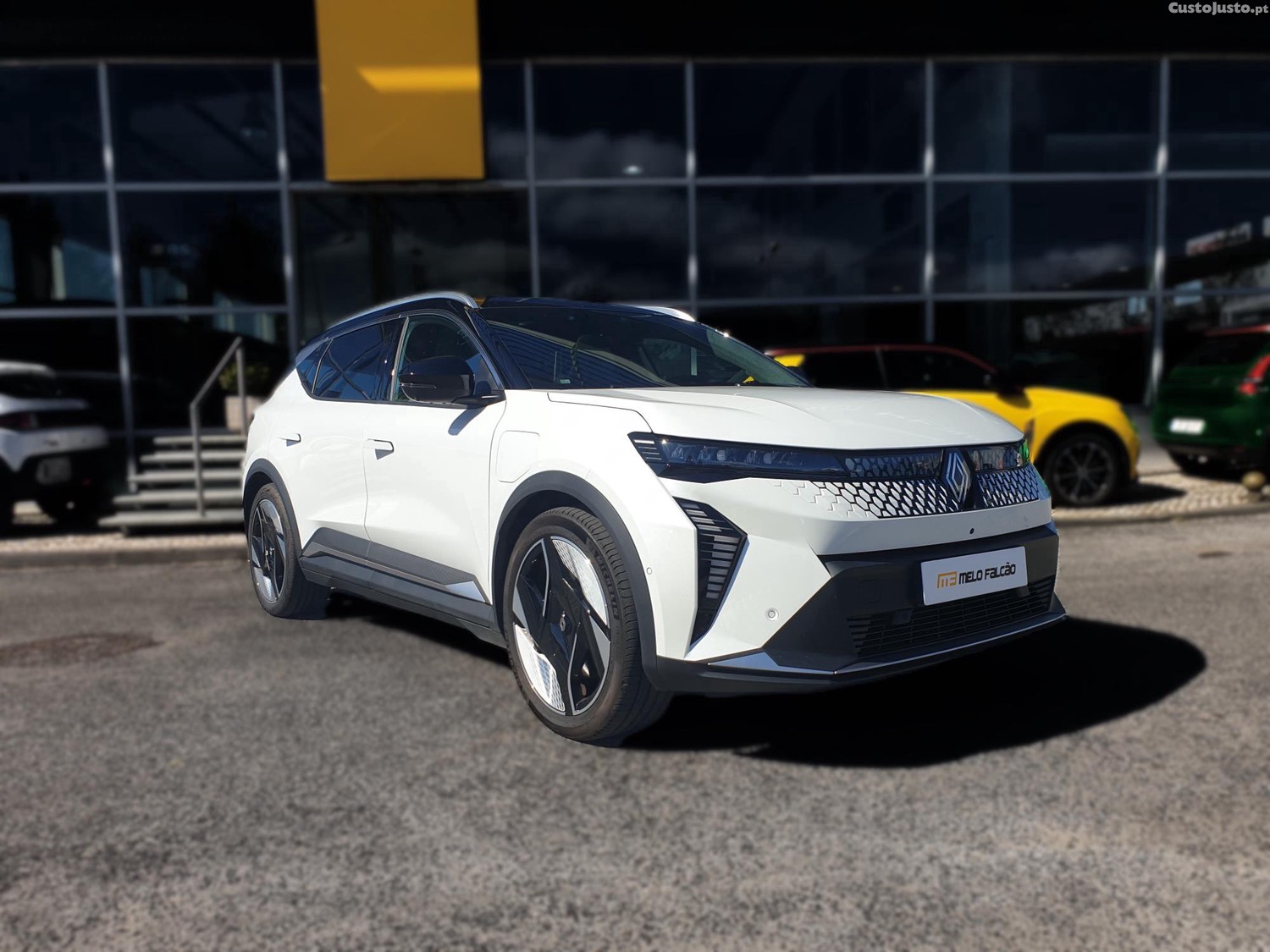 Renault Scénic E-Tech 87 kWh Iconic - 24 — photo 3