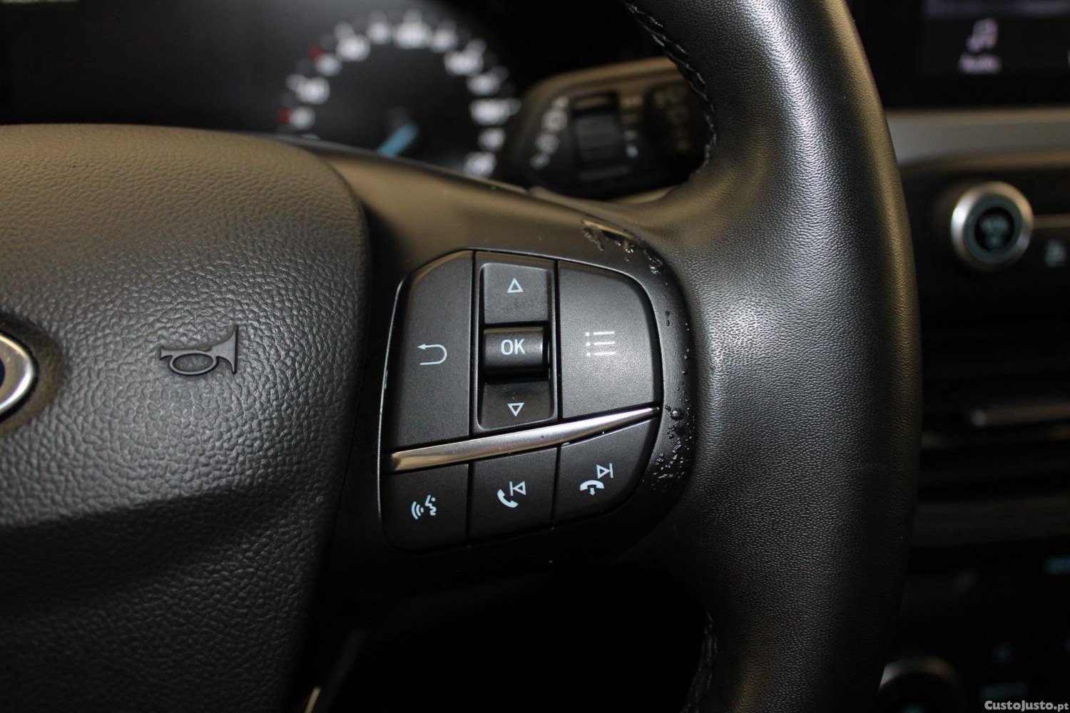 Ford Focus SW 1.0 ECOBOOST ACTIVE — fotografia 22