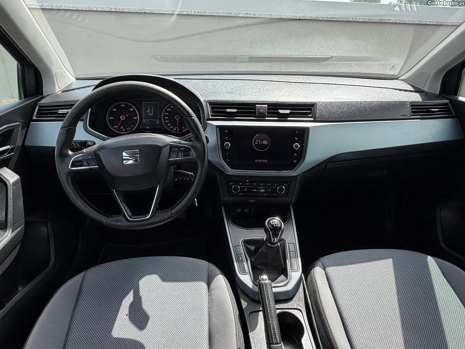 SEAT Arona 1.6TDI Atyle 95cv — fotografia 5