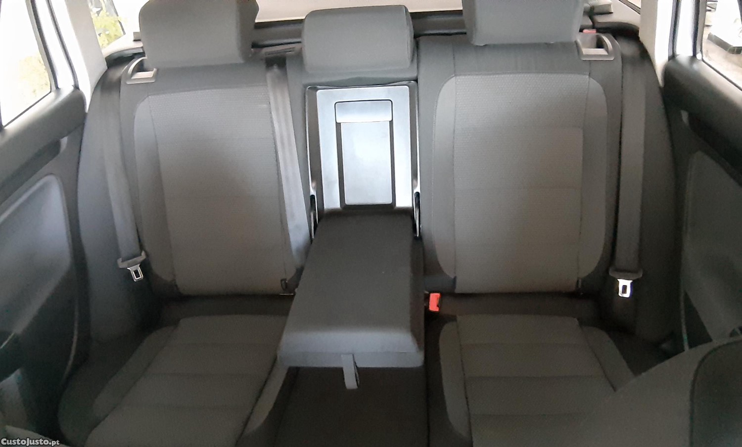 Volkswagen Golf Variant Confortline 1.6 TDI 105 CV — fotografia 6