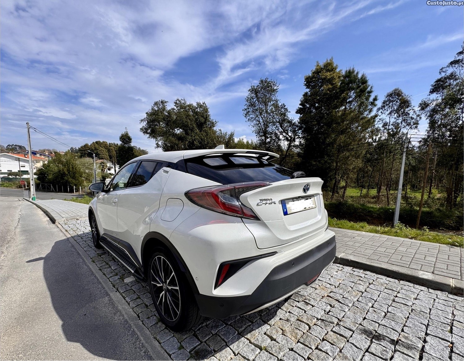 Toyota C-HR 1.8 — fotografia 5