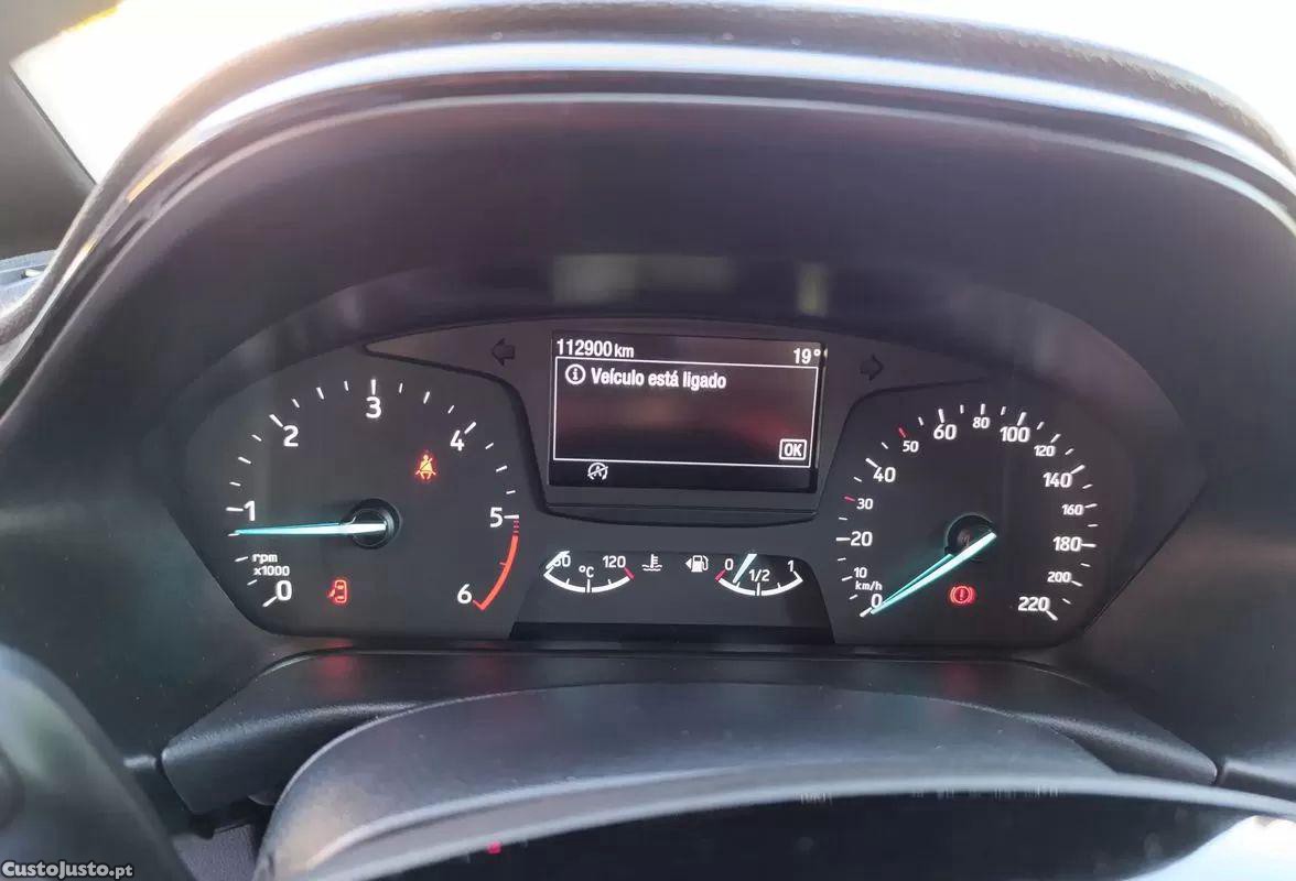 Ford Fiesta 1.5 tdci connected — fotografia 4