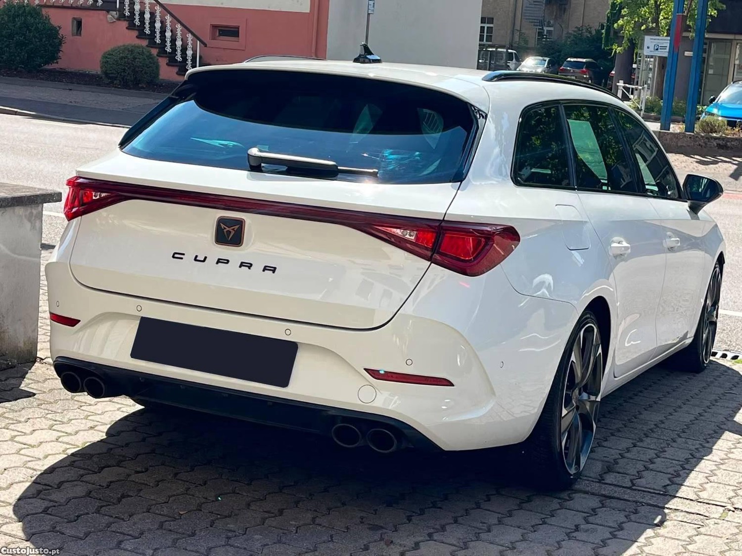 CUPRA Leon Sportstourer 1.5 eTSI VZ 4Drive - 21 — photo 4
