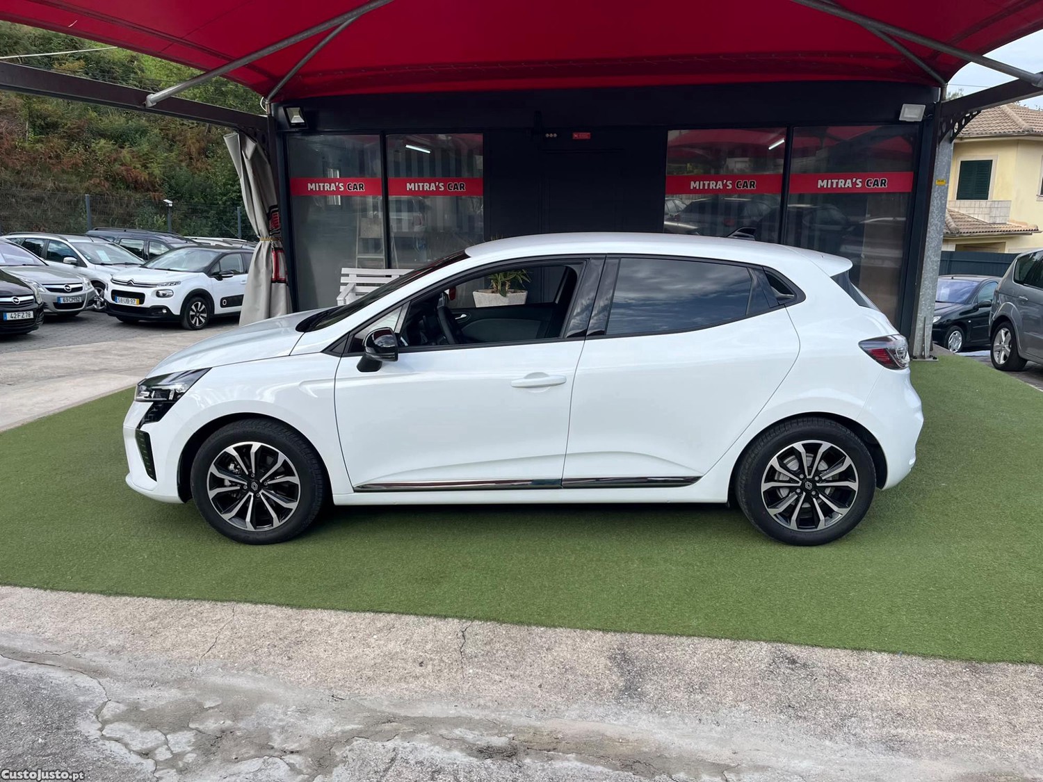 Renault Clio 1.6 E-TECH 145 Hybrid | APENAS 10 000 KM's - 24 foto 2