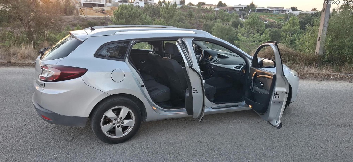 Renault Mégane SPORT TOURER DYNAMIQUE — photo 5