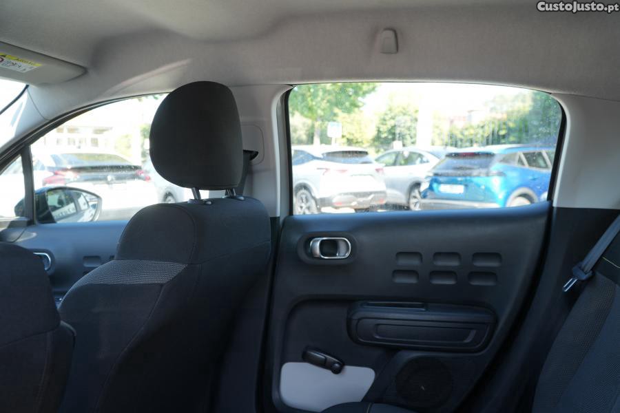 Citroën C3 1.2 PureTech Feel - 21 — photo 5