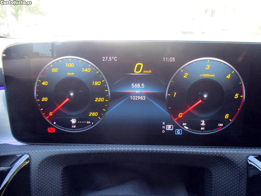 Mercedes-Benz CLA 180 d Shooting Brake AMG Line — fotografia 15