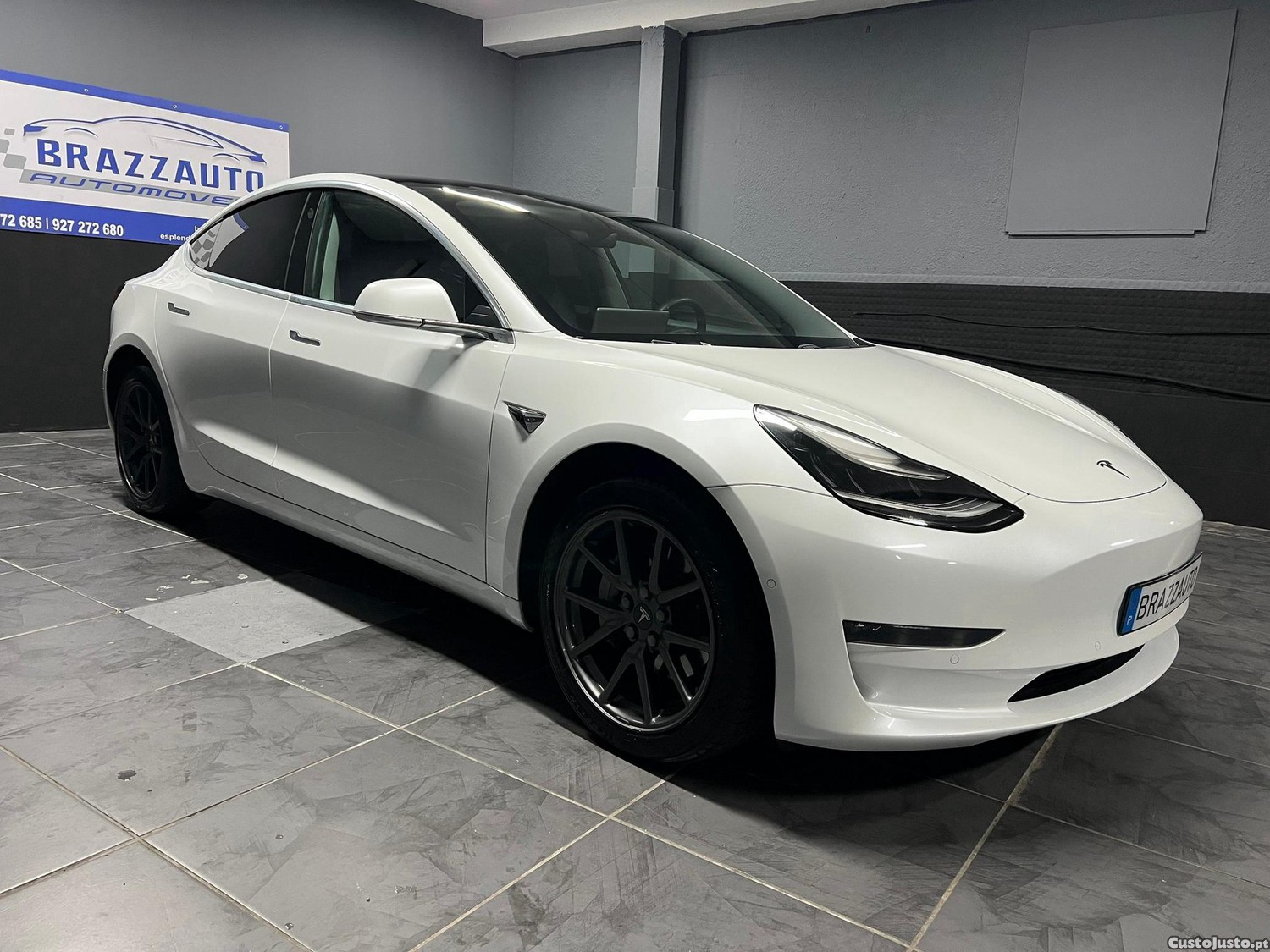 Tesla Model 3 Long-Range Dual Motor AWD — fotografia 16