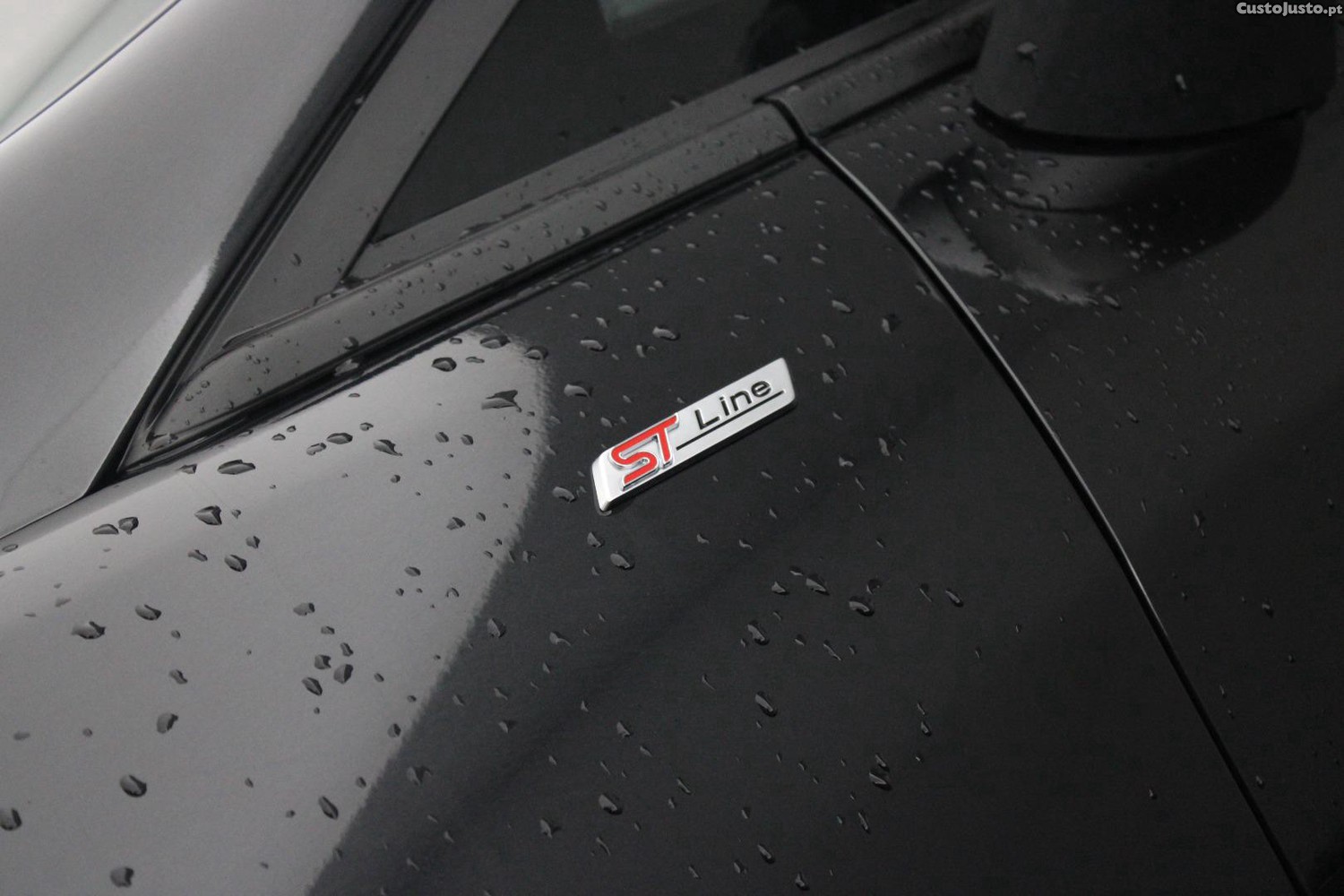 Ford Fiesta 1.0 ECOBOOST ST LINE — fotografia 5