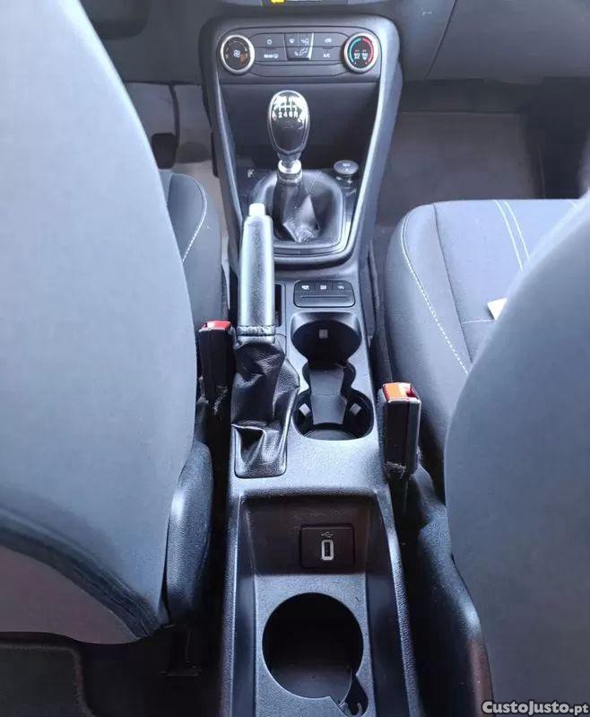 Ford Fiesta 1.5 tdci connected — fotografia 5