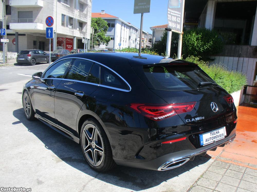 Mercedes-Benz CLA 180 d Shooting Brake AMG Line — fotografia 22