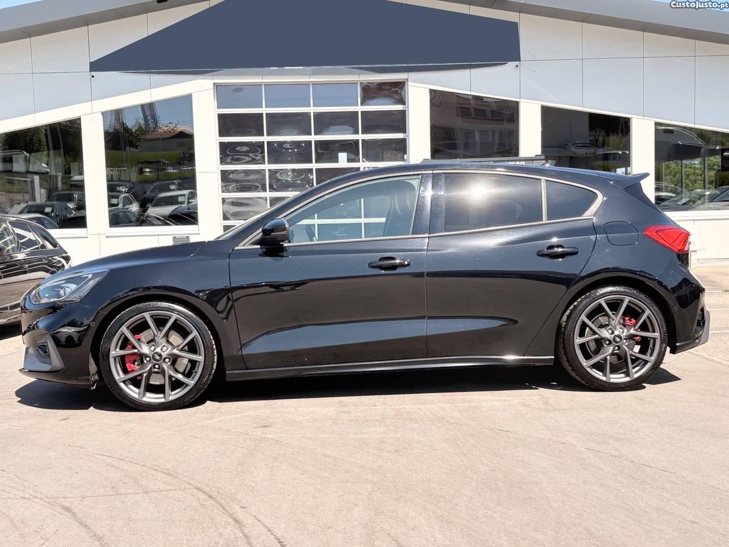 Ford Focus 2.3 EcoBoost ST - 20 — photo 2