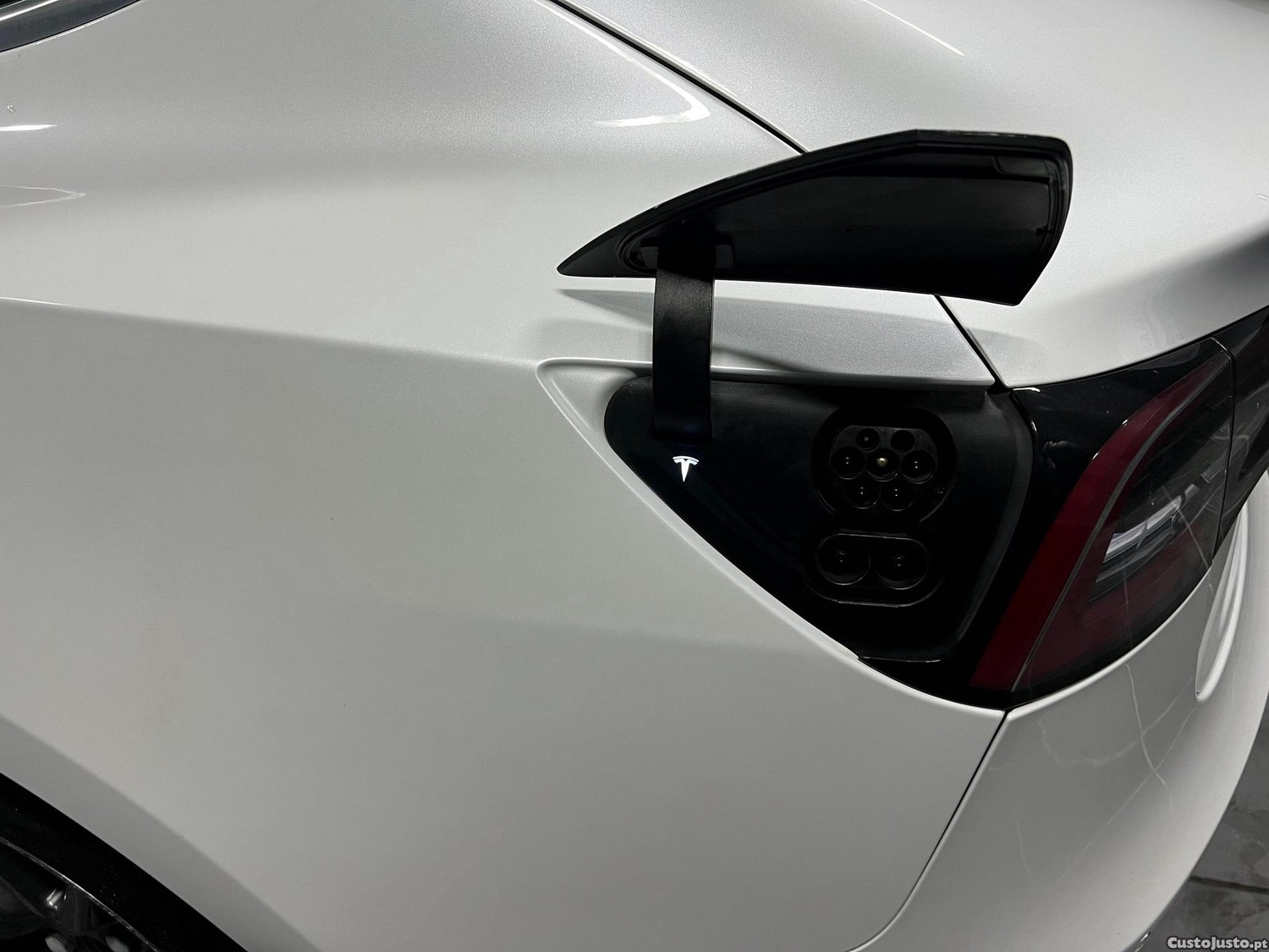 Tesla Model 3 Long-Range Dual Motor AWD — fotografia 10