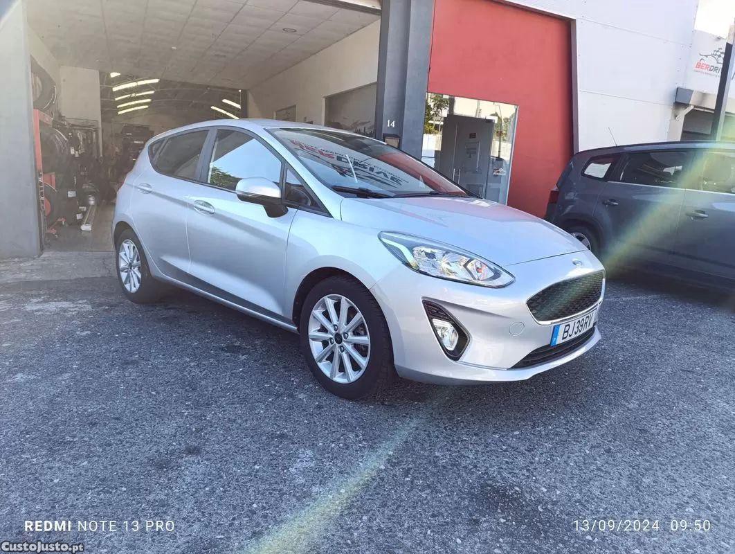 Ford Fiesta 1.5 tdci connected — fotografia 12