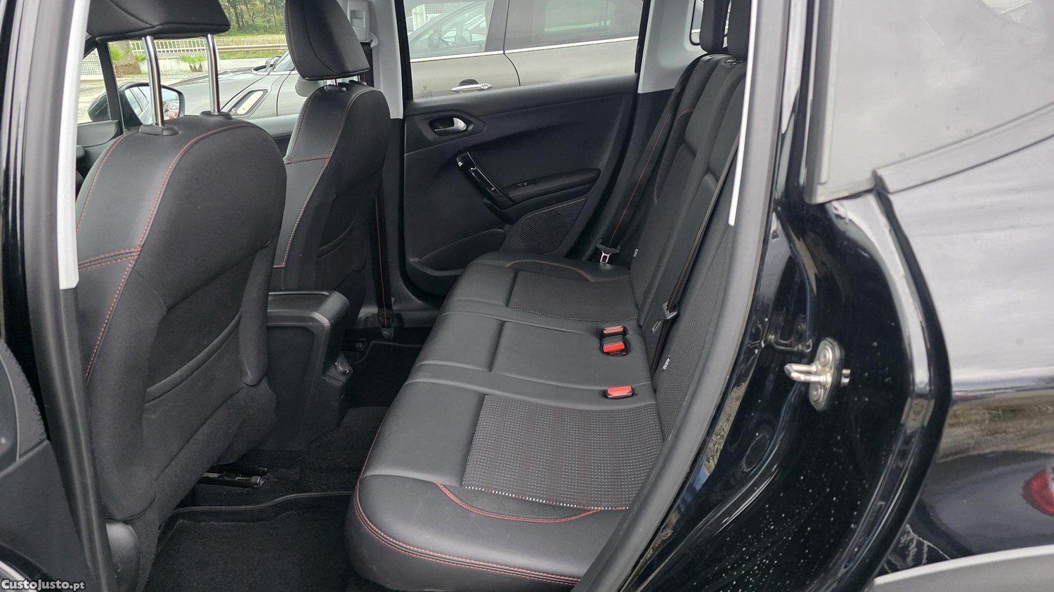 Peugeot 2008 1.2 PureTech GT LINE 110cv — fotografia 6