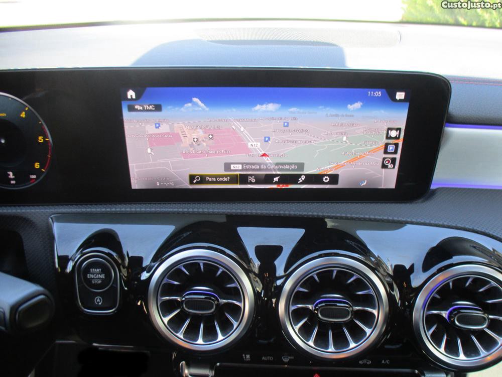 Mercedes-Benz CLA 180 d Shooting Brake AMG Line — fotografia 12