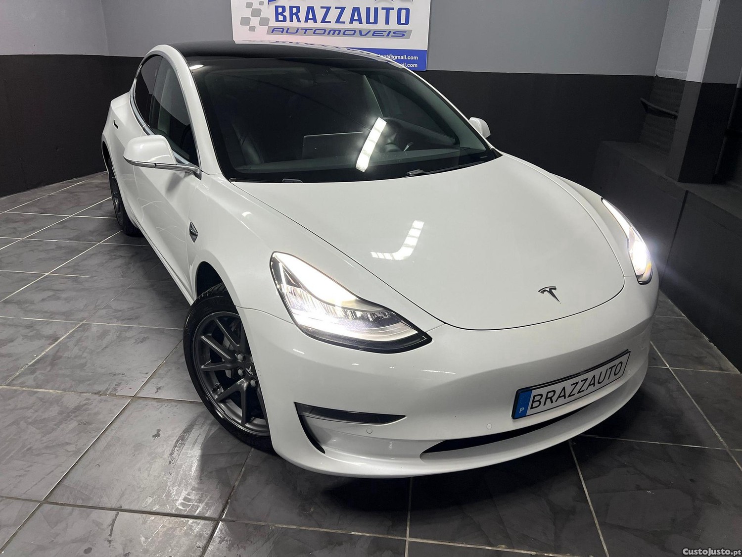 Tesla Model 3 Long-Range Dual Motor AWD — fotografia 25