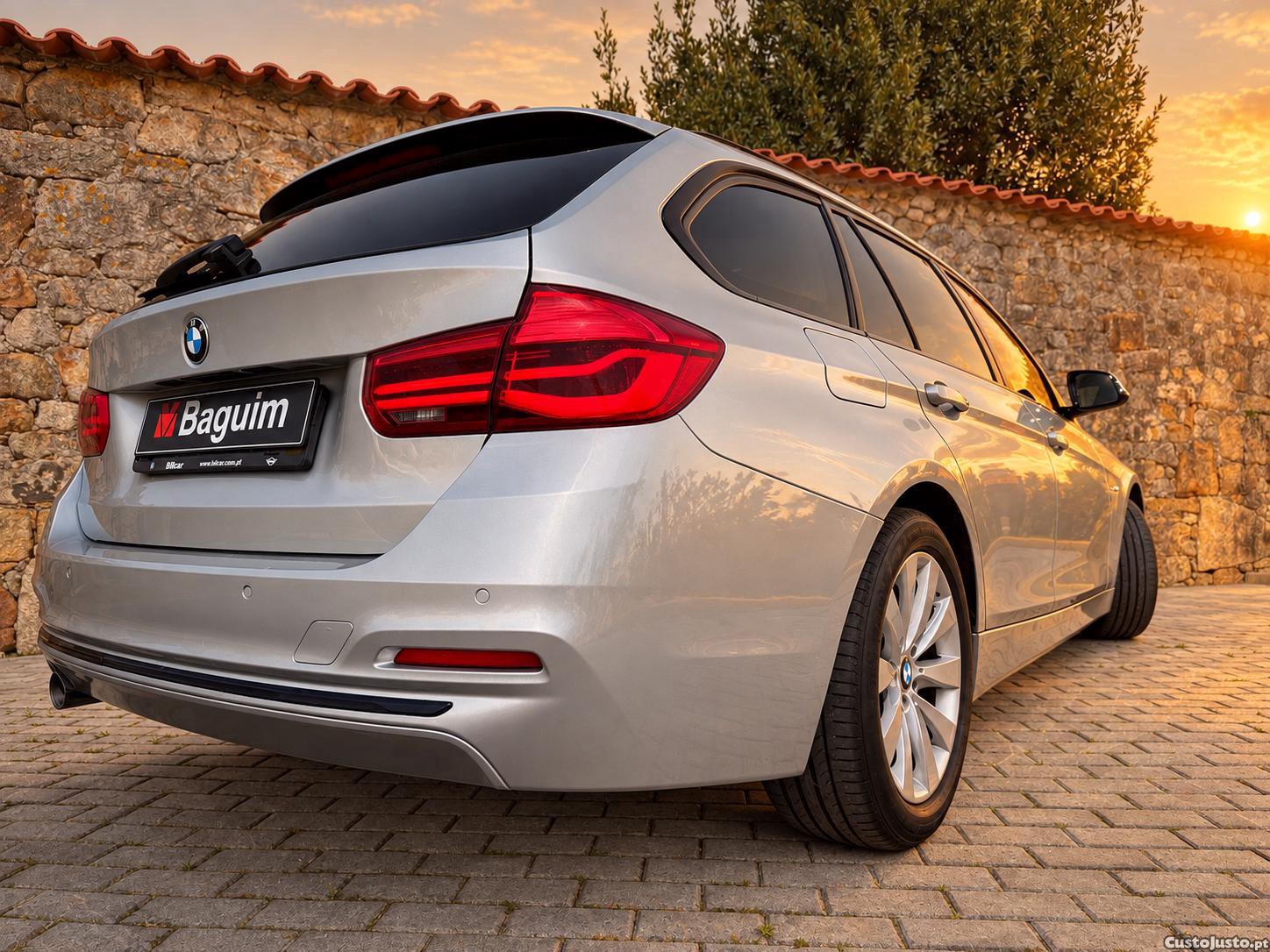 BMW 318 D Touring Line Sport Auto — fotografia 9
