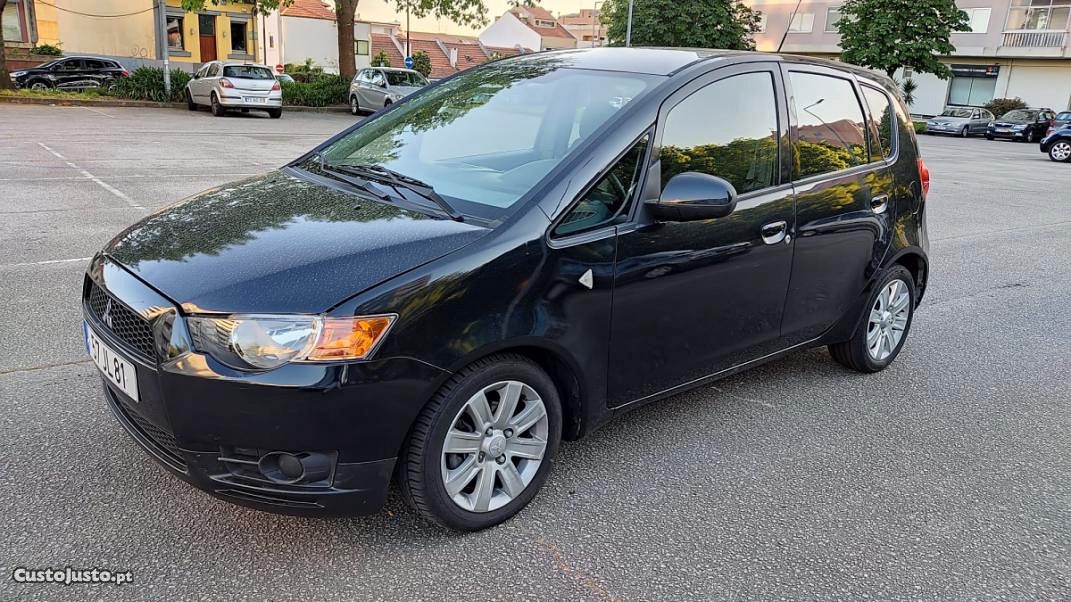 Mitsubishi Colt 1.1 — fotografia 6
