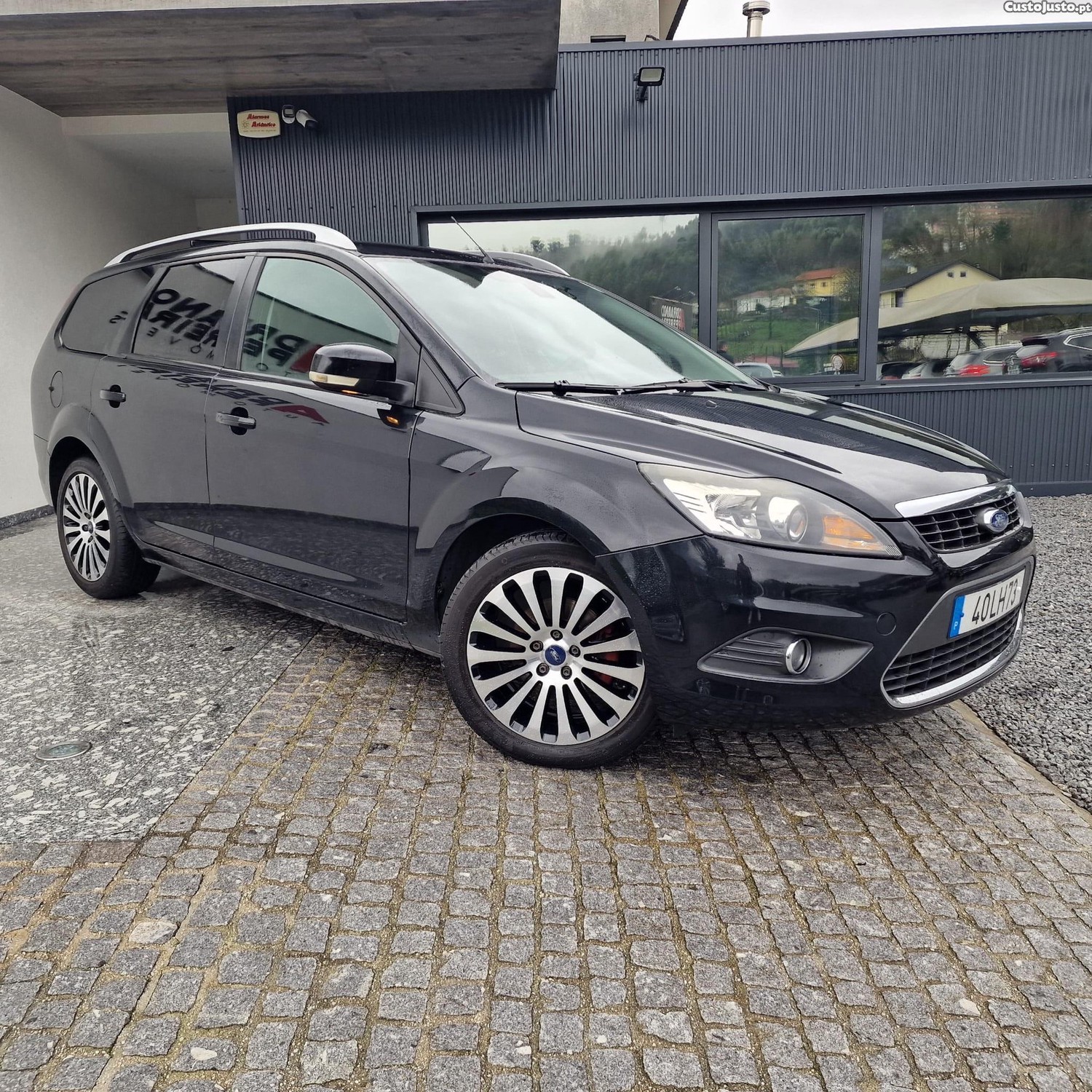 Ford Focus SW 1.6 TDCi Titanium — fotografia 12