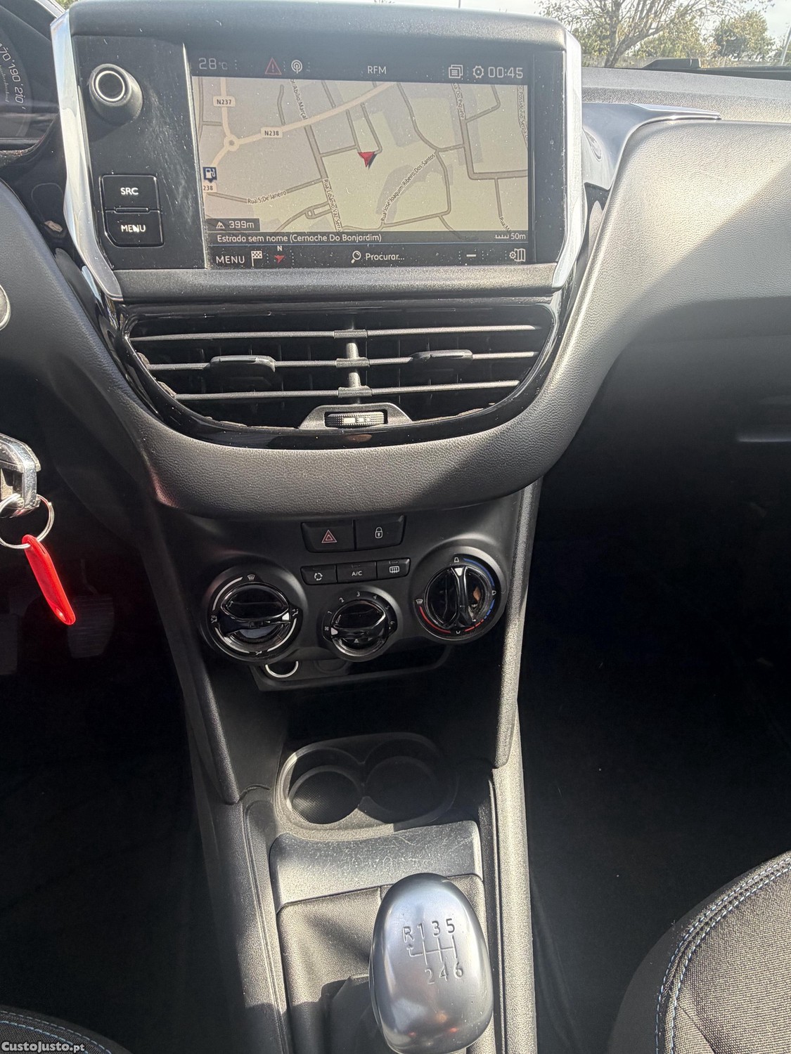 Peugeot 208 1.5Hdi allure — photo 5