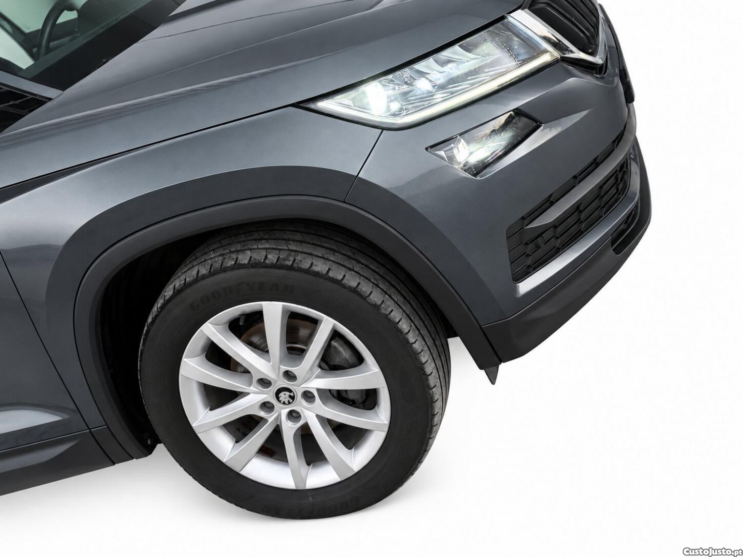 Skoda Kodiaq 2.0 TDI Ambition DSG - 21 — photo 4