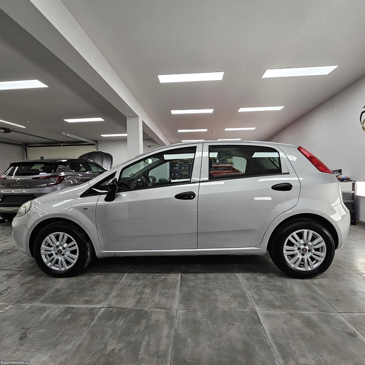 Fiat Punto DIESEL-PREÇO DE REVENDA - 18 foto 3