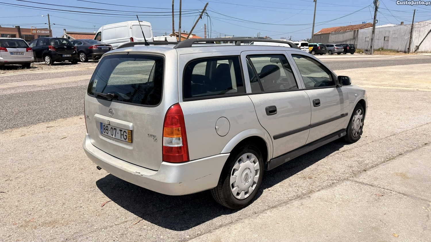 Opel Astra 1.4i de 2002 — fotografia 8