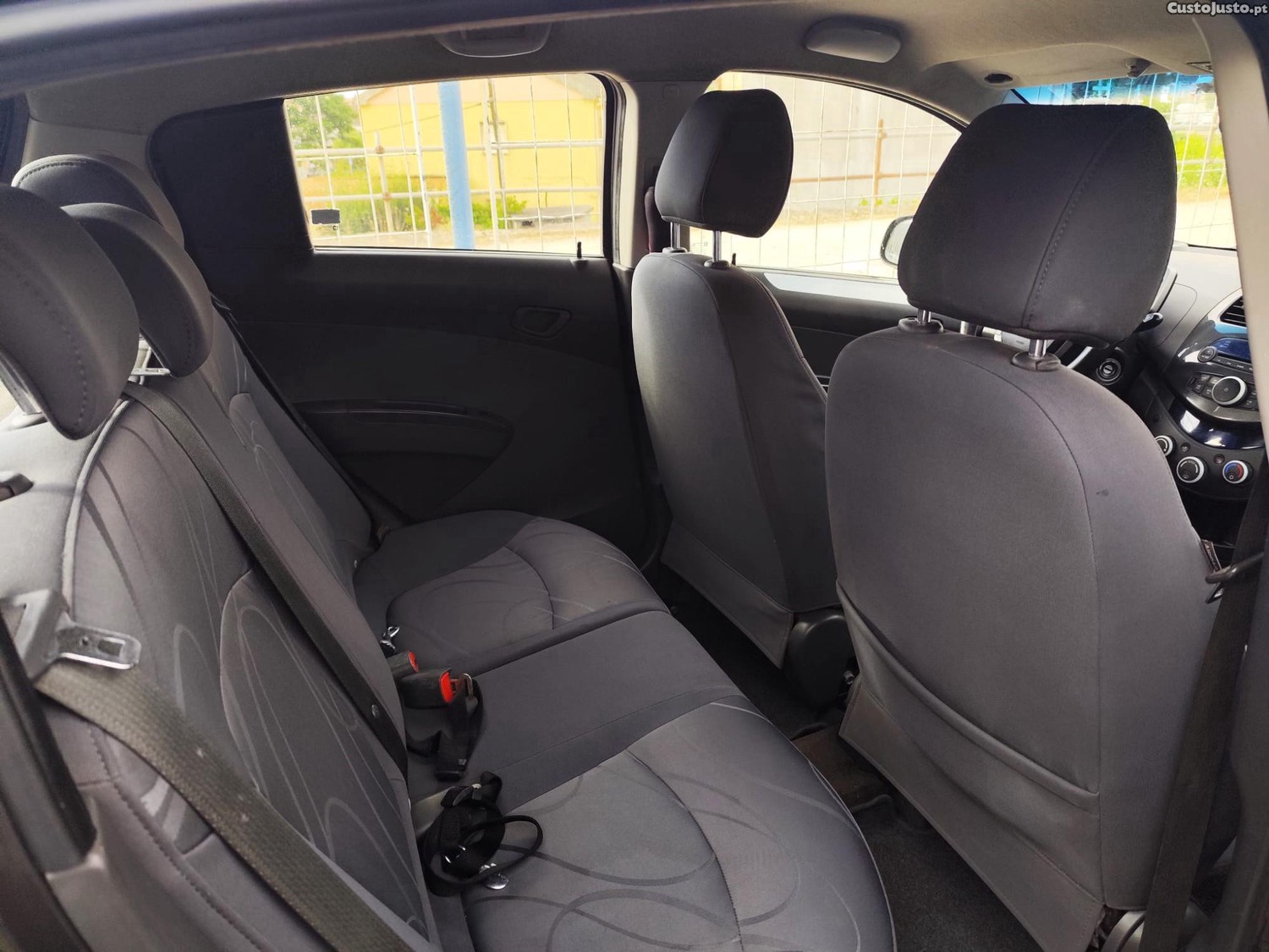 Chevrolet Spark 1.2LT GPL — fotografia 2