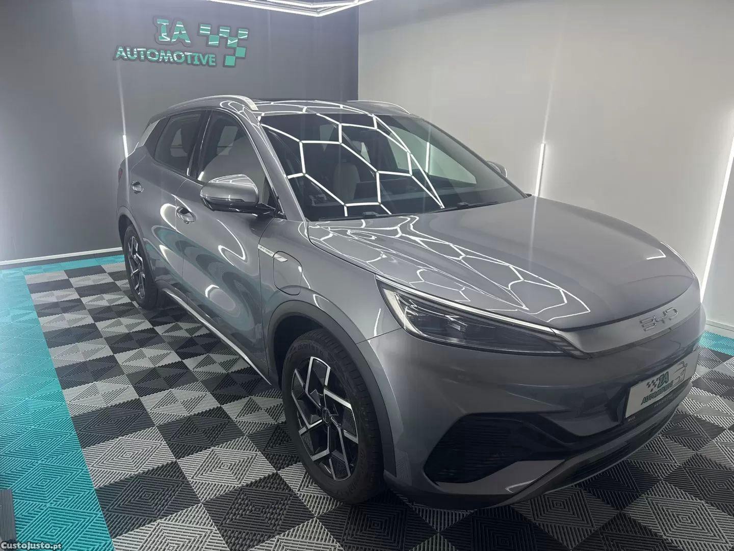 BYD Atto 3 60.48 kwh design — fotografia 10