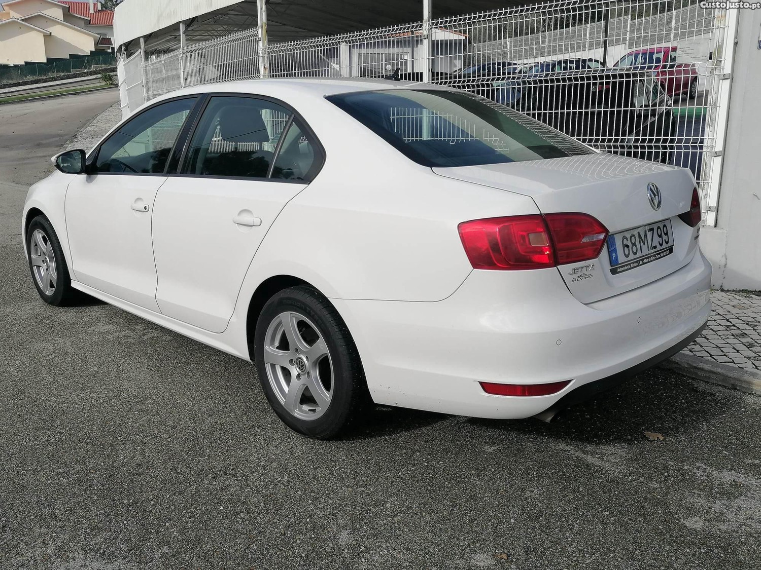 VW Jetta 1.6 TDI — photo 3